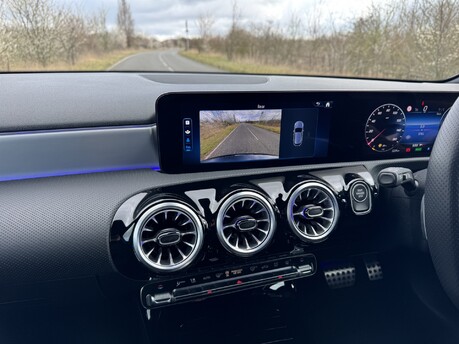 Mercedes-Benz A Class A250e AMG Line Premium Auto Petrol Hybrid 15KWH REVERSE CAM/PARKTRONIC/NAV 9