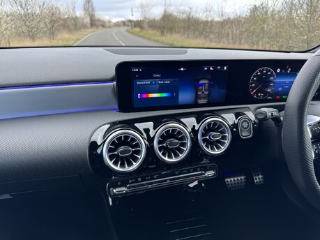 Mercedes-Benz A Class A250e AMG Line Premium Auto Petrol Hybrid 15KWH REVERSE CAM/PARKTRONIC/NAV 13