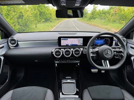 Mercedes-Benz A Class A250e AMG Line Premium Auto Petrol Hybrid 15KWH REVERSE CAM/PARKTRONIC/NAV 6