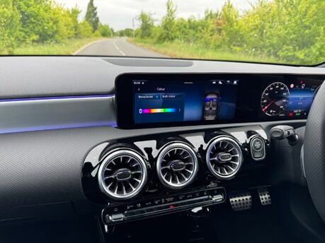 Mercedes-Benz A Class A250e AMG Line Premium Auto Petrol Hybrid 15KWH REVERSE CAM/PARKTRONIC/NAV 11