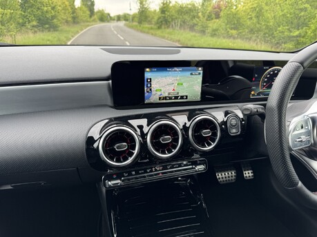 Mercedes-Benz A Class A35 AMG 4Matic Auto Petrol REVERSE CAMERA/SAT NAV 10
