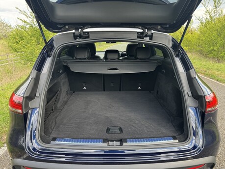 Mercedes-Benz EQC EQC 400 4M AMG Line Premium Plus Electric 80KWH Auto SUNROOF/360 CAM/VAT Q 31