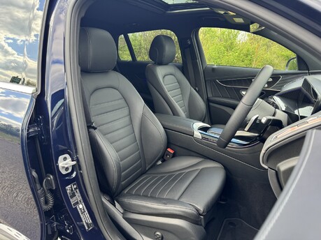Mercedes-Benz EQC EQC 400 4M AMG Line Premium Plus Electric 80KWH Auto SUNROOF/360 CAM/VAT Q 3