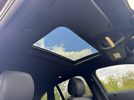 Mercedes-Benz EQC EQC 400 4M AMG Line Premium Plus Electric 80KWH Auto SUNROOF/360 CAM/VAT Q 2