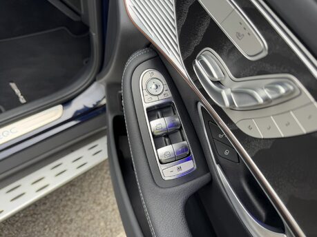 Mercedes-Benz EQC EQC 400 4M AMG Line Premium Plus Electric 80KWH Auto SUNROOF/360 CAM/VAT Q 25