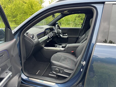 Mercedes-Benz EQB EQB 300 66KWH 4Matic AMG Line Premium Auto Electric 7 SEATER/PAN ROOF/NAV 8
