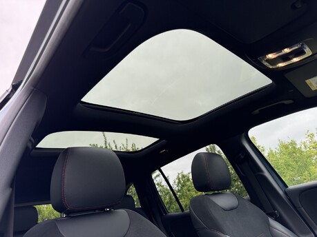Mercedes-Benz EQB EQB 300 66KWH 4Matic AMG Line Premium Auto Electric 7 SEATER/PAN ROOF/NAV 1
