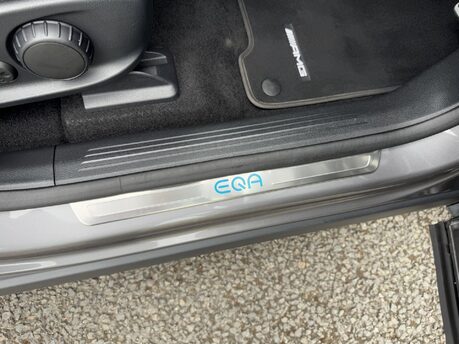 Mercedes-Benz EQA EQA 250 66KWH AMG Line Premium Auto Electric PAN ROOF/PARKTRONIC/SAT NAV 21