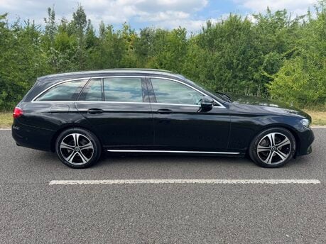 Mercedes-Benz E Class E220 D SE Auto Diesel Estate DIGITAL DASH/PARKTRONIC/LEATHER/SAT NAV 4