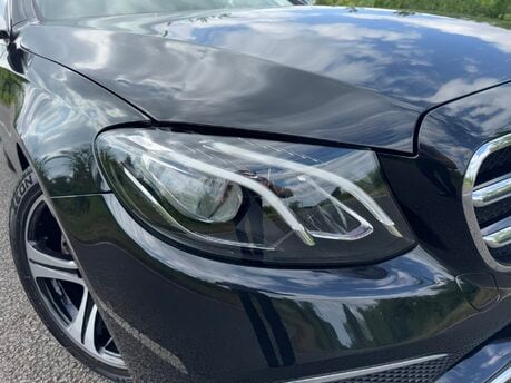 Mercedes-Benz E Class E220 D SE Auto Diesel Estate DIGITAL DASH/PARKTRONIC/LEATHER/SAT NAV 30