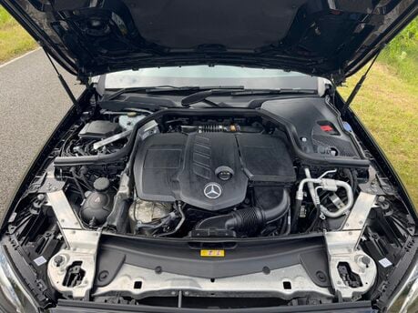 Mercedes-Benz E Class E220 D SE Auto Diesel Estate DIGITAL DASH/PARKTRONIC/LEATHER/SAT NAV 33