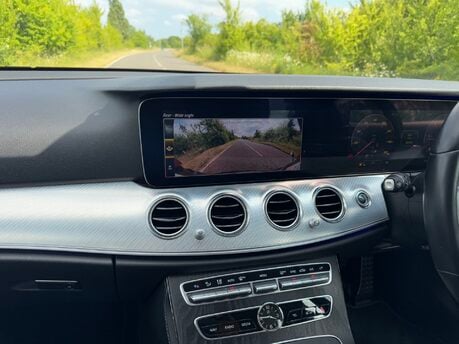 Mercedes-Benz E Class E220 D SE Auto Diesel Estate DIGITAL DASH/PARKTRONIC/LEATHER/SAT NAV 2