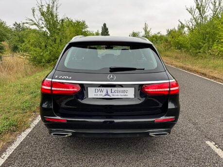 Mercedes-Benz E Class E220 D SE Auto Diesel Estate DIGITAL DASH/PARKTRONIC/LEATHER/SAT NAV 25