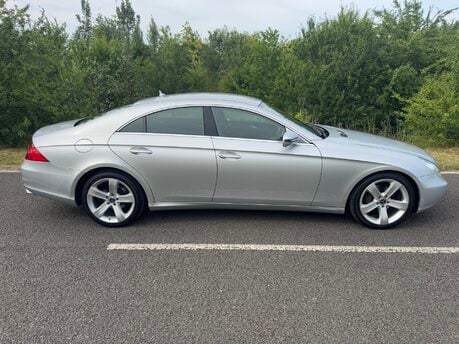Mercedes-Benz CLS CLS 320 CDI Coupe Auto Diesel PARKTRONIC, COMAND NAV/FULL LEATHER 3