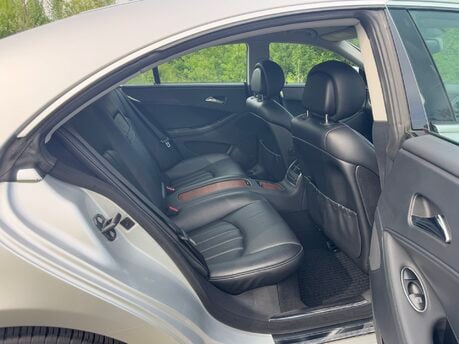 Mercedes-Benz CLS CLS 320 CDI Coupe Auto Diesel PARKTRONIC, COMAND NAV/FULL LEATHER 20
