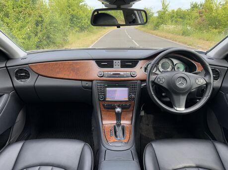 Mercedes-Benz CLS CLS 320 CDI Coupe Auto Diesel PARKTRONIC, COMAND NAV/FULL LEATHER 6