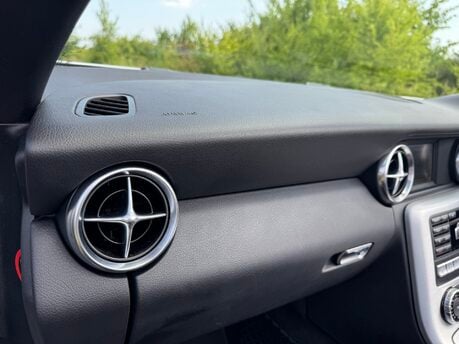 Mercedes-Benz SLK SLK 250 D AMG Sport Convertible Auto Diesel ULEZ COMPLIANT/SATNAV/AIR SCARF 22