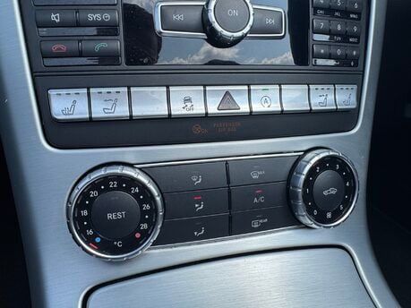 Mercedes-Benz SLK SLK 250 D AMG Sport Convertible Auto Diesel ULEZ COMPLIANT/SATNAV/AIR SCARF 23