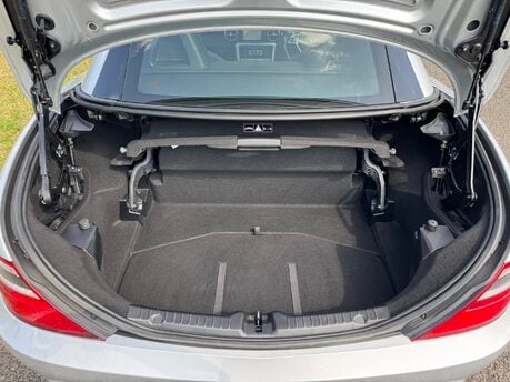 Mercedes-Benz SLK SLK 250 D AMG Sport Convertible Auto Diesel ULEZ COMPLIANT/SATNAV/AIR SCARF 36