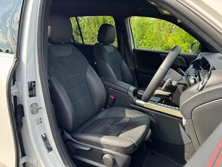 Mercedes-Benz GLB GLB 200 MHEV AMG Line Premium Auto Petrol 7 SEATER/PARKTRONIC/SAT NAV 3