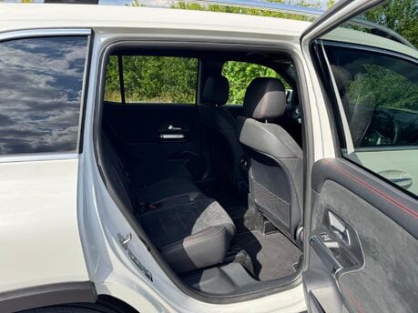 Mercedes-Benz GLB GLB 200 MHEV AMG Line Premium Auto Petrol 7 SEATER/PARKTRONIC/SAT NAV 22