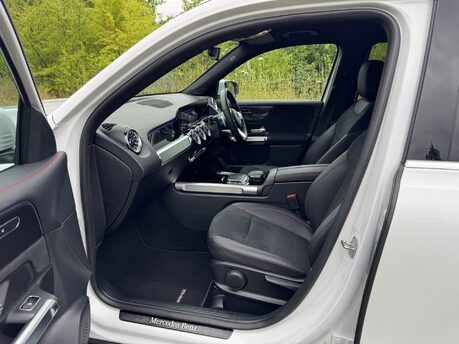 Mercedes-Benz GLB GLB 200 MHEV AMG Line Premium Auto Petrol 7 SEATER/PARKTRONIC/SAT NAV 8