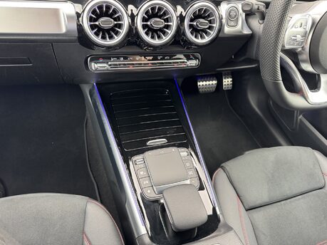 Mercedes-Benz GLB GLB 200 MHEV AMG Line Premium Auto Petrol 7 SEATER/PARKTRONIC/SAT NAV 14