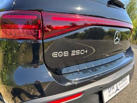 Mercedes-Benz EQB EQB 250 + 70KWH AMG Line Premium Plus Auto Electric 7 SEATER/PAN ROOF/VAT Q 40