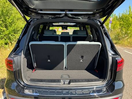 Mercedes-Benz EQB EQB 250 + 70KWH AMG Line Premium Plus Auto Electric 7 SEATER/PAN ROOF/VAT Q 32