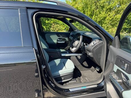 Mercedes-Benz EQB EQB 250 + 70KWH AMG Line Premium Plus Auto Electric 7 SEATER/PAN ROOF/VAT Q 6