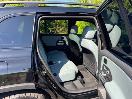 Mercedes-Benz EQB EQB 250 + 70KWH AMG Line Premium Plus Auto Electric 7 SEATER/PAN ROOF/VAT Q 27