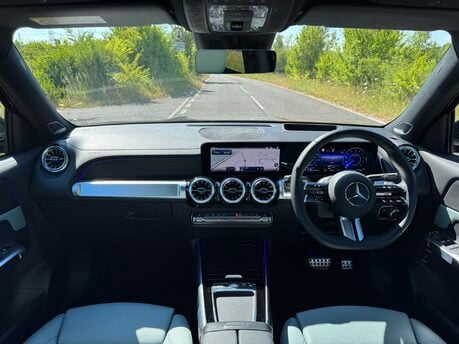 Mercedes-Benz EQB EQB 250 + 70KWH AMG Line Premium Plus Auto Electric 7 SEATER/PAN ROOF/VAT Q 7