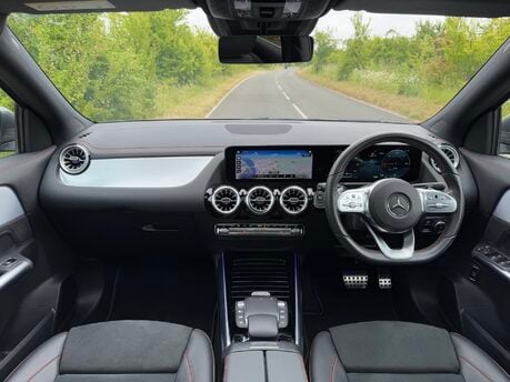 Mercedes-Benz EQA EQA 250 66KWH AMG Line Premium Auto Electric PAN ROOF/PARKTRONIC/SAT NAV 7