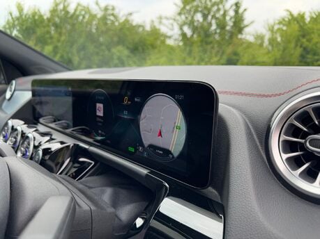Mercedes-Benz EQA EQA 250 66KWH AMG Line Premium Auto Electric PAN ROOF/PARKTRONIC/SAT NAV 21