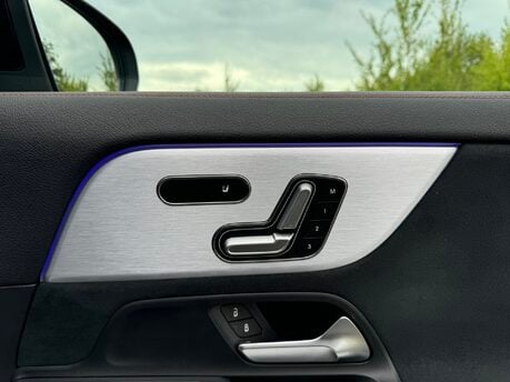 Mercedes-Benz EQA EQA 250 AMG Line Premium Plus Auto Electric PAN ROOF/MEMORY SEATS/HEADS UP 17