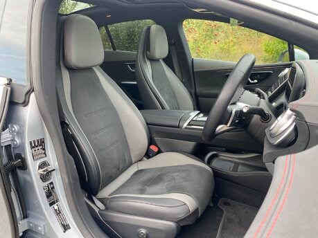 Mercedes-Benz EQE EQE 300 AMG Line Premium 90 KWH Auto Electric PAN ROOF/DISTRONIC PRO/SATNAV 3