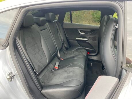 Mercedes-Benz EQE EQE 300 AMG Line Premium 90 KWH Auto Electric PAN ROOF/DISTRONIC PRO/SATNAV 27