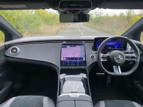 Mercedes-Benz EQE EQE 300 AMG Line Premium 90 KWH Auto Electric PAN ROOF/DISTRONIC PRO/SATNAV 7