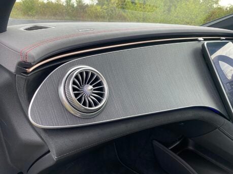 Mercedes-Benz EQE EQE 300 AMG Line Premium 90 KWH Auto Electric PAN ROOF/DISTRONIC PRO/SATNAV 9