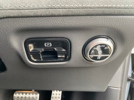 Mercedes-Benz EQE EQE 300 AMG Line Premium 90 KWH Auto Electric PAN ROOF/DISTRONIC PRO/SATNAV 21