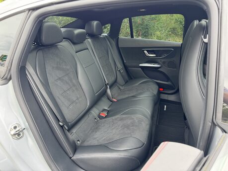 Mercedes-Benz EQE EQE 300 AMG Line Premium 90 KWH Auto Electric PAN ROOF/DISTRONIC PRO/SATNAV 28