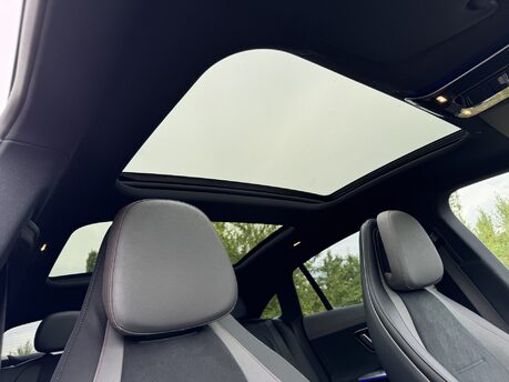 Mercedes-Benz EQE EQE 300 AMG Line Premium 90 KWH Auto Electric PAN ROOF/DISTRONIC PRO/SATNAV 1