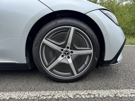 Mercedes-Benz EQE EQE 300 AMG Line Premium 90 KWH Auto Electric PAN ROOF/DISTRONIC PRO/SATNAV 45