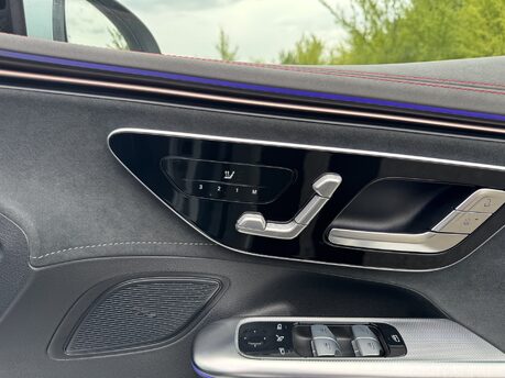 Mercedes-Benz EQE EQE 300 AMG Line Premium 90 KWH Auto Electric PAN ROOF/DISTRONIC PRO/SATNAV 19