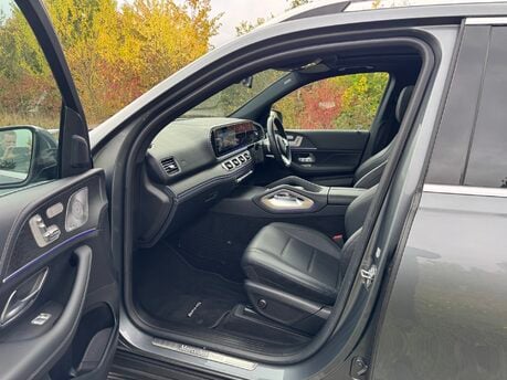 Mercedes-Benz GLE GLE 300D 4Matic AMG Line Premium Plus Auto Diesel 7 SEATER/PAN ROOF/360 CAM 8