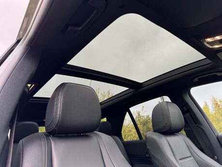 Mercedes-Benz GLE GLE 300D 4Matic AMG Line Premium Plus Auto Diesel 7 SEATER/PAN ROOF/360 CAM 21