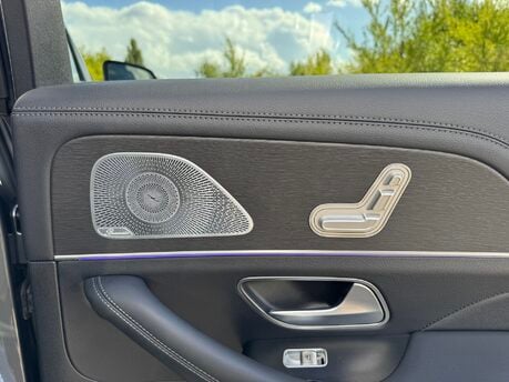 Mercedes-Benz GLE GLE 300D 4Matic AMG Line Premium Plus Auto Diesel 7 SEATER/PAN ROOF/360 CAM 32