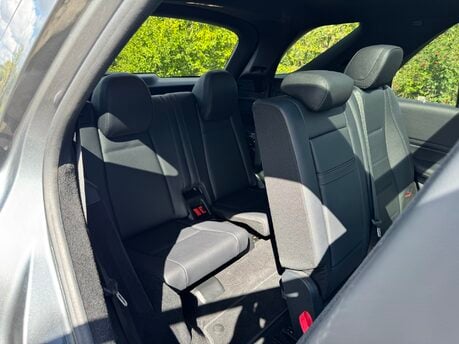 Mercedes-Benz GLE GLE 300D 4Matic AMG Line Premium Plus Auto Diesel 7 SEATER/PAN ROOF/360 CAM 30