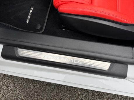 Mercedes-Benz SL Series SL63 AMG Performance V8 BiTurbo 4Matic+ Auto Petrol Convertible RED LEATHER 29