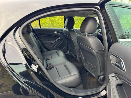 Mercedes-Benz A Class A180 Sport Premium Auto Petrol PARKTRONIC/CAMERA/SAT NAV 21
